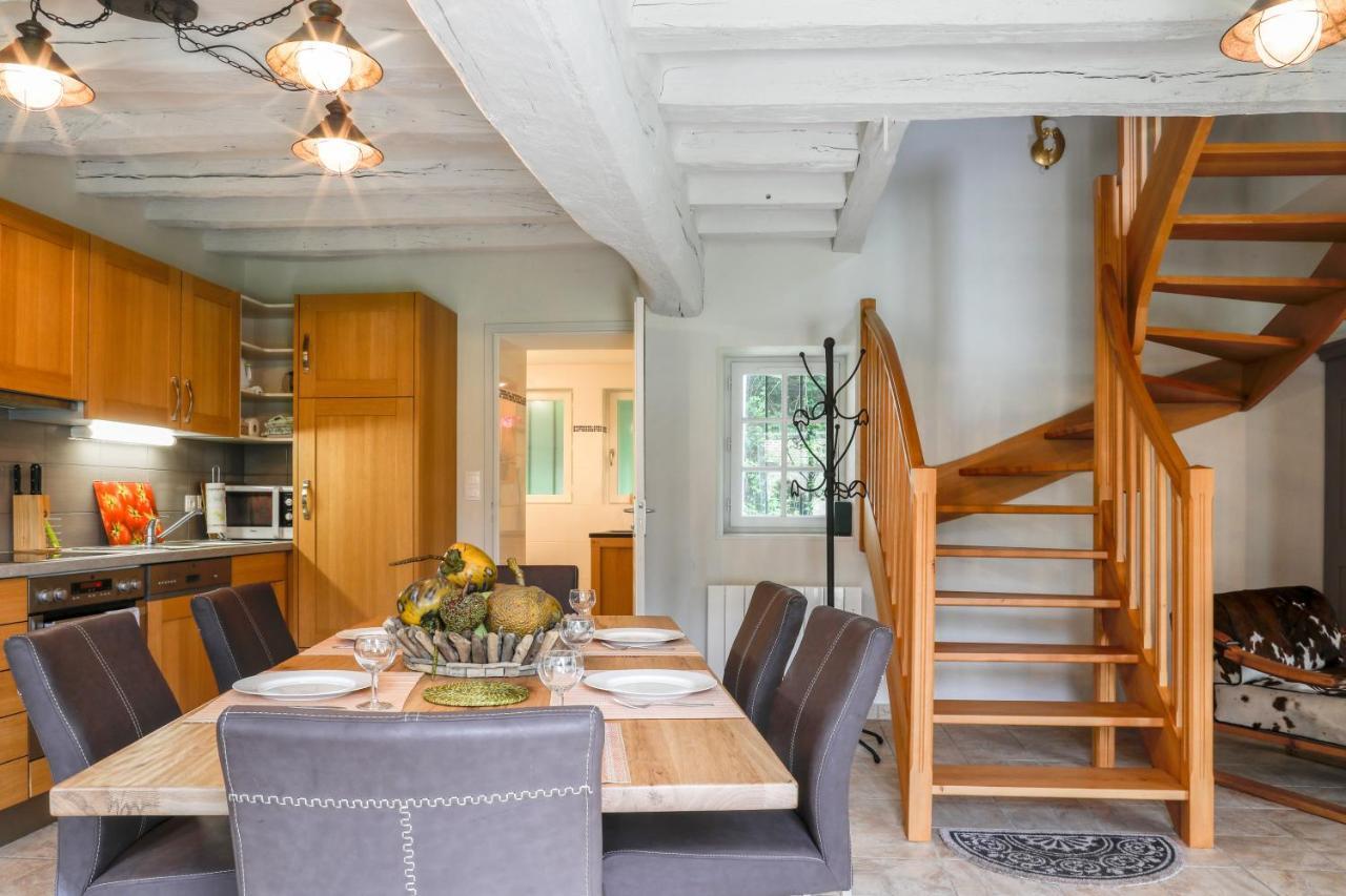 Вилла Country House - La Charbonniere Continvoir Экстерьер фото